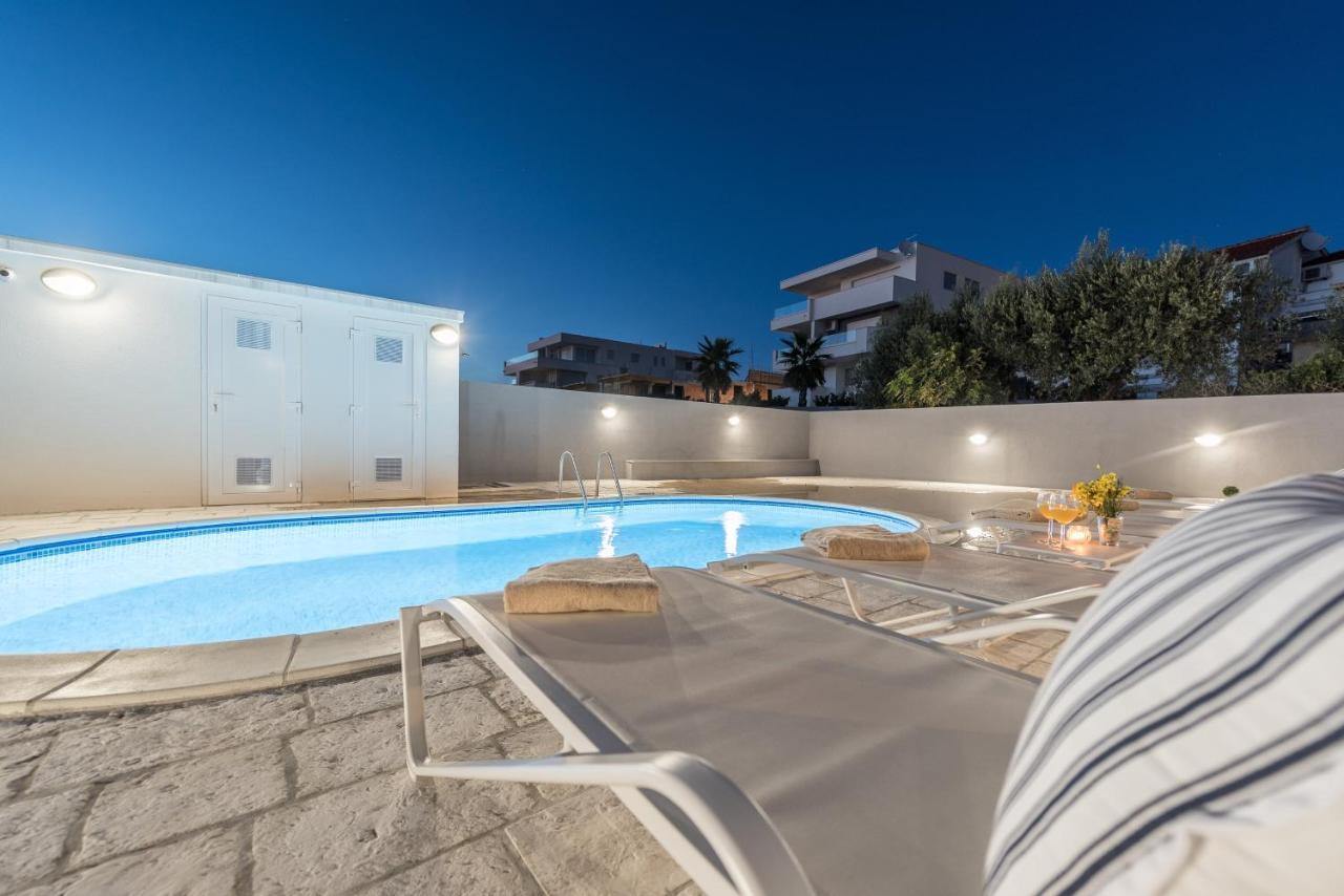 Villa Lena Luxury Apartments Novalja Luaran gambar