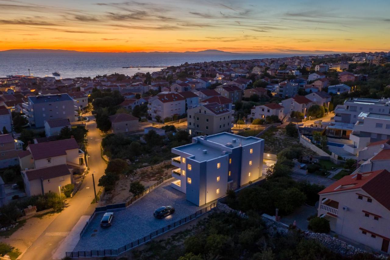 Villa Lena Luxury Apartments Novalja Luaran gambar