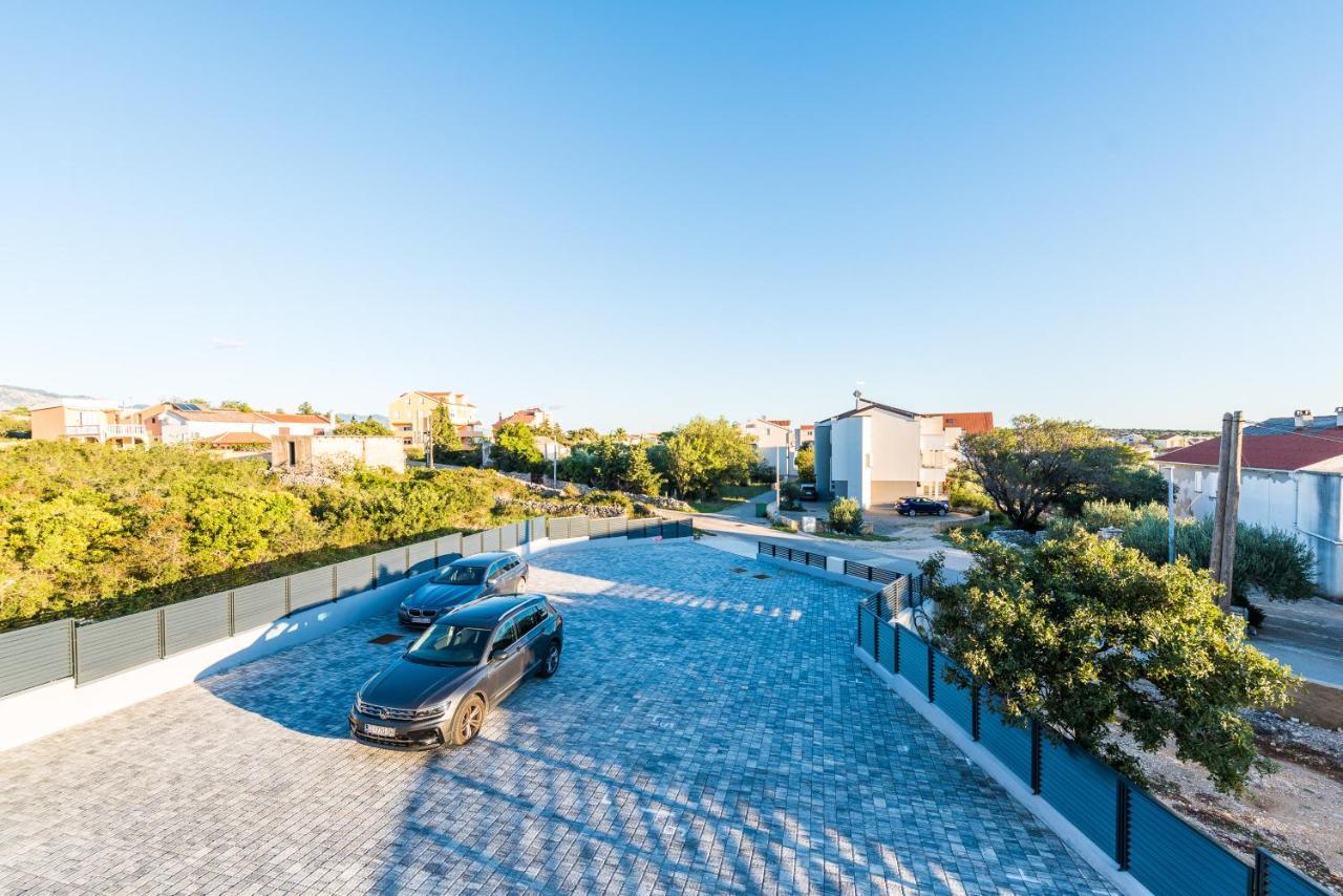 Villa Lena Luxury Apartments Novalja Luaran gambar