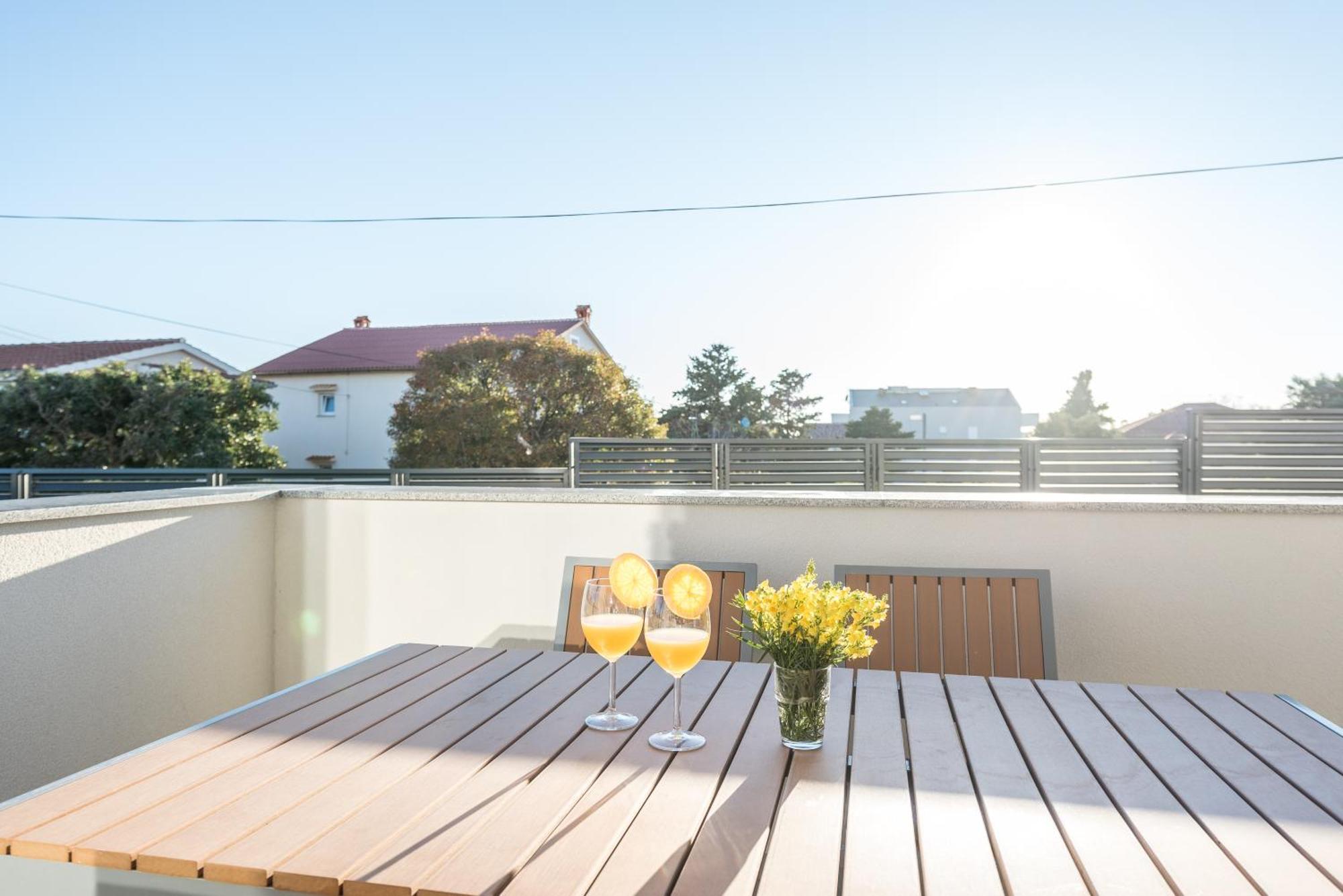 Villa Lena Luxury Apartments Novalja Bilik gambar