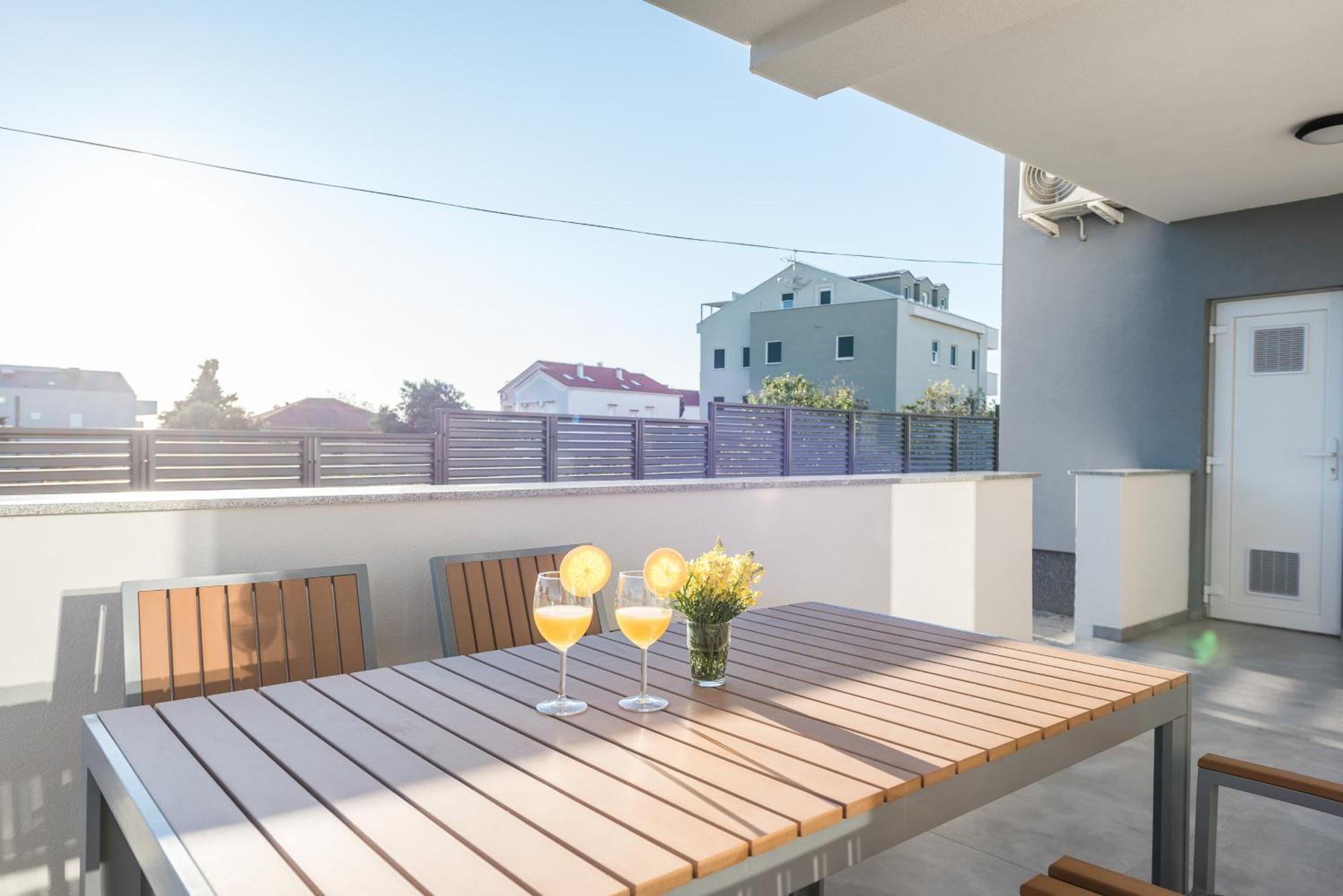 Villa Lena Luxury Apartments Novalja Bilik gambar